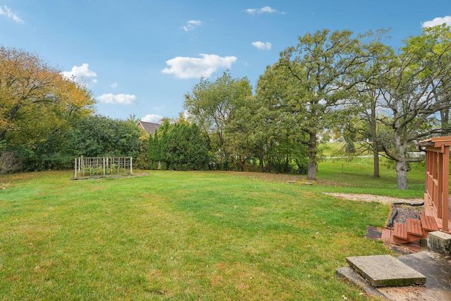 N7427 Hillendale PARKWAY, Beaver Dam, WI 53916