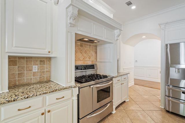 4111 SIR THOPAS DR, Southaven, MS 38672