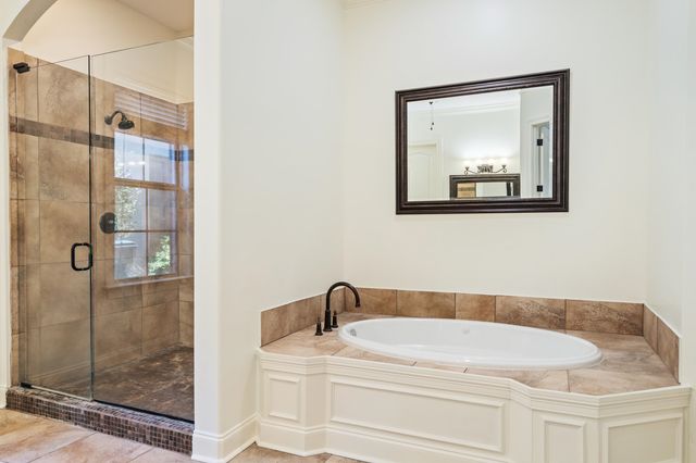 4111 SIR THOPAS DR, Southaven, MS 38672