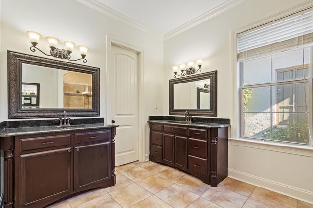 4111 SIR THOPAS DR, Southaven, MS 38672