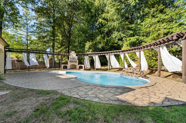 4111 SIR THOPAS DR, Southaven, MS 38672