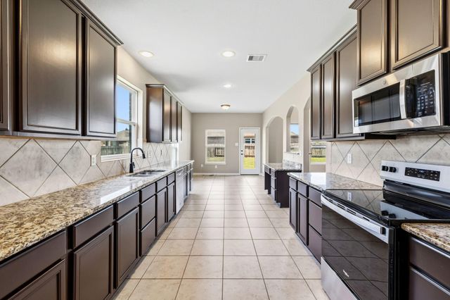 22818 Sylvanus Drive, Hockley, TX 77447
