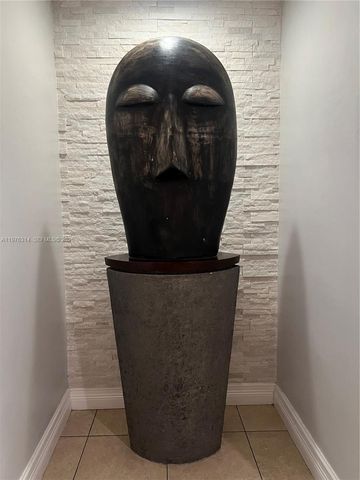 850 N Miami Ave W-1806, Miami, FL 33136