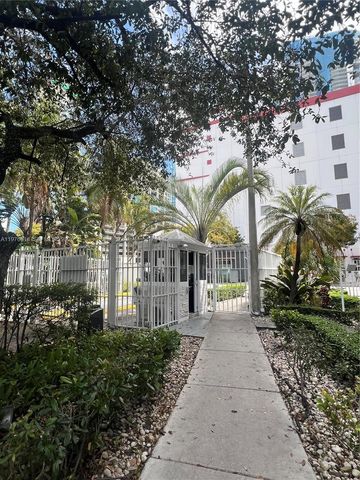 850 N Miami Ave W-1806, Miami, FL 33136