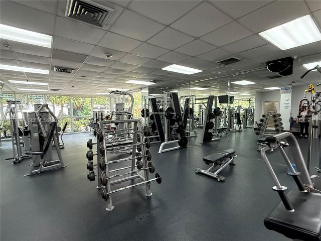 850 N Miami Ave W-1806, Miami, FL 33136