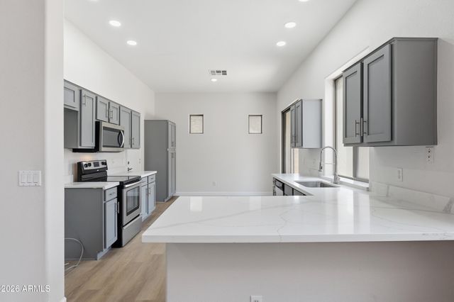 3323 N 142ND Drive, Goodyear, AZ 85395