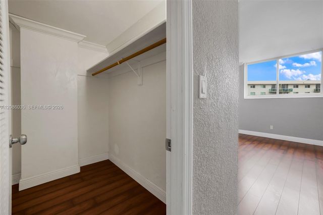 19390 Collins Avenue 1520, Sunny Isles Beach, FL 33160