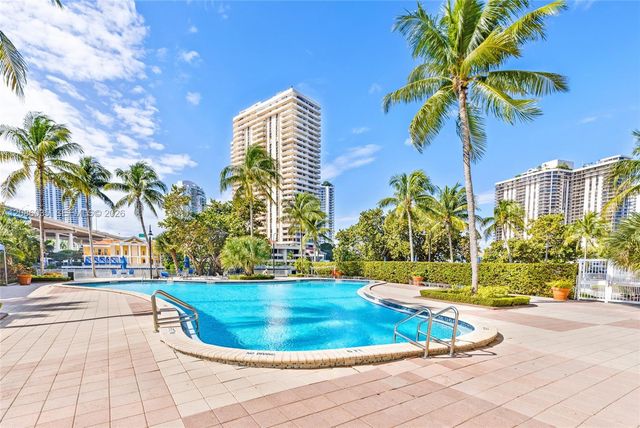 19390 Collins Avenue 1520, Sunny Isles Beach, FL 33160