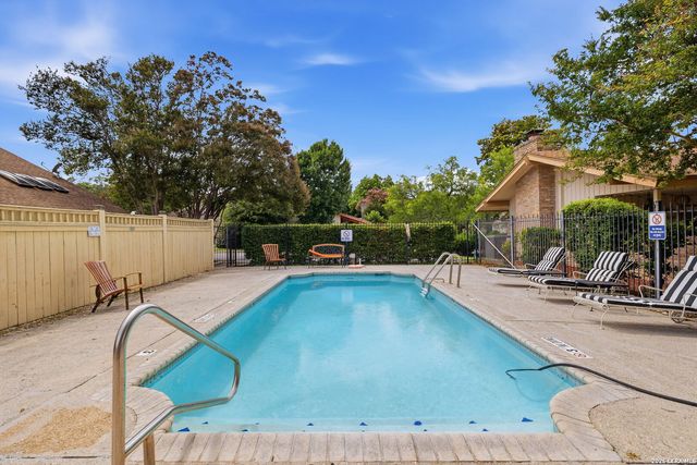4325 Muirfield, San Antonio, TX 78229