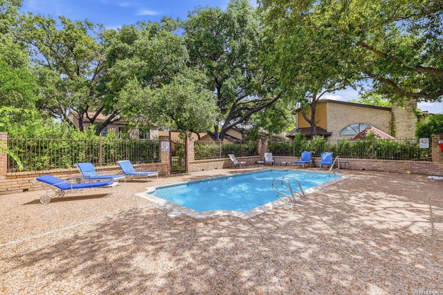 4325 Muirfield, San Antonio, TX 78229