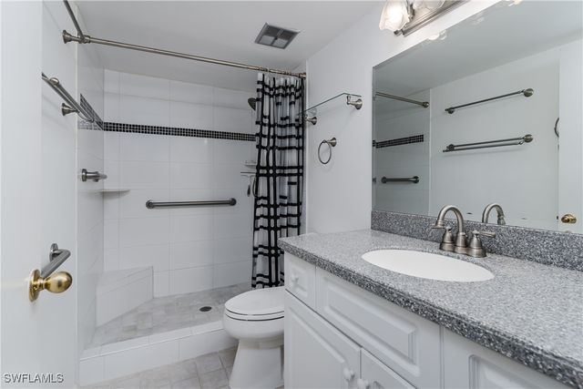 5515 Rattlesnake Hamm RD 205, Naples, FL 34113
