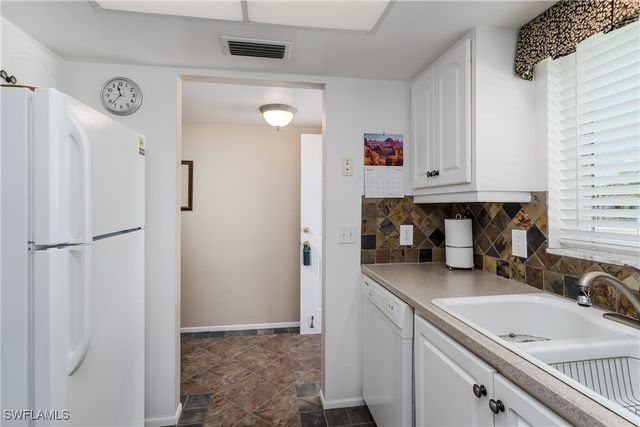 5515 Rattlesnake Hamm RD 205, Naples, FL 34113