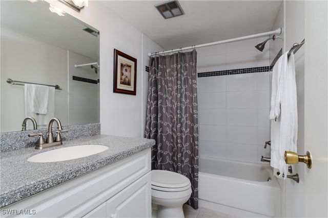 5515 Rattlesnake Hamm RD 205, Naples, FL 34113
