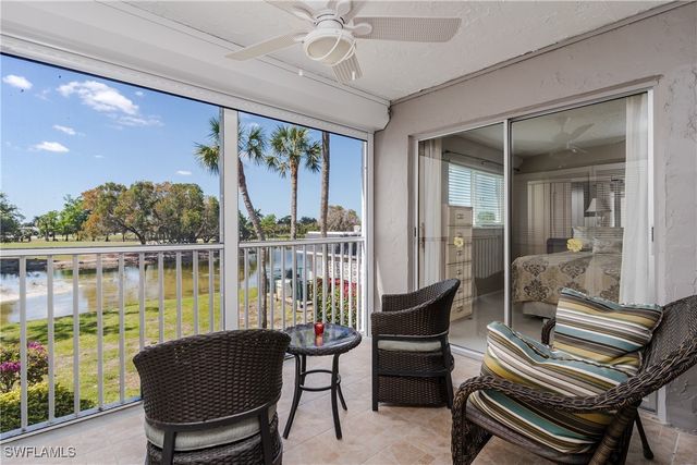 5515 Rattlesnake Hamm RD 205, Naples, FL 34113