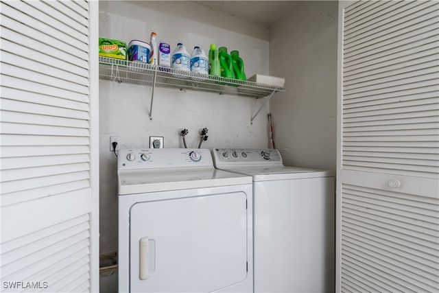 5515 Rattlesnake Hamm RD 205, Naples, FL 34113
