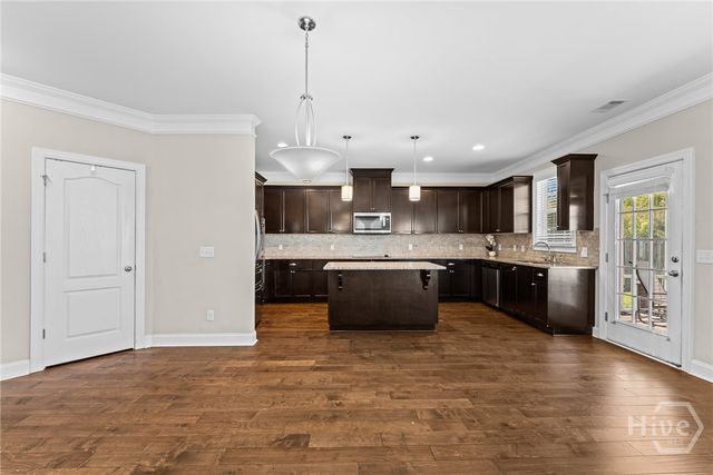 108 Clover Pointe Circle, Guyton, GA 31312