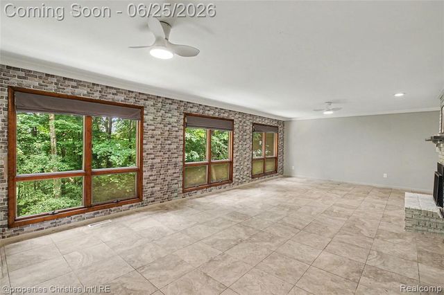4863 Split Rail Drive, Brighton, MI 48114