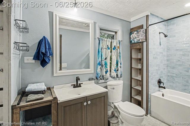 4863 Split Rail Drive, Brighton, MI 48114
