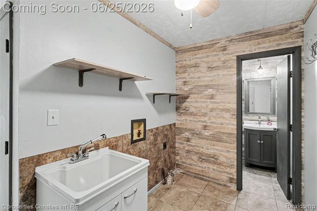 4863 Split Rail Drive, Brighton, MI 48114