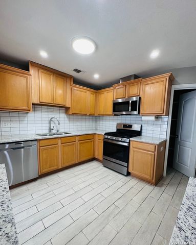 7259 NW Brandyridge, San Antonio, TX 78250
