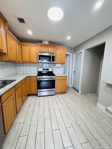 7259 NW Brandyridge, San Antonio, TX 78250