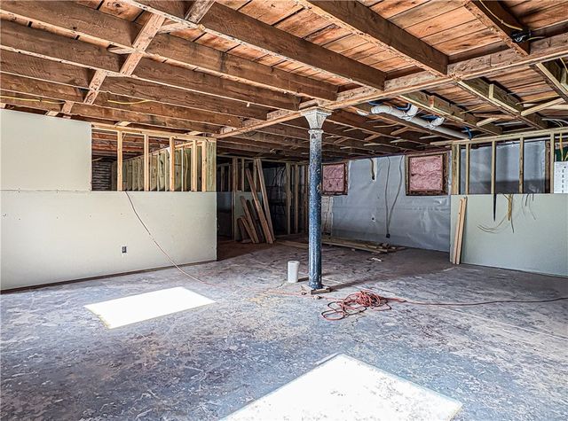 510 E Madison Avenue, Berryville, AR 72616