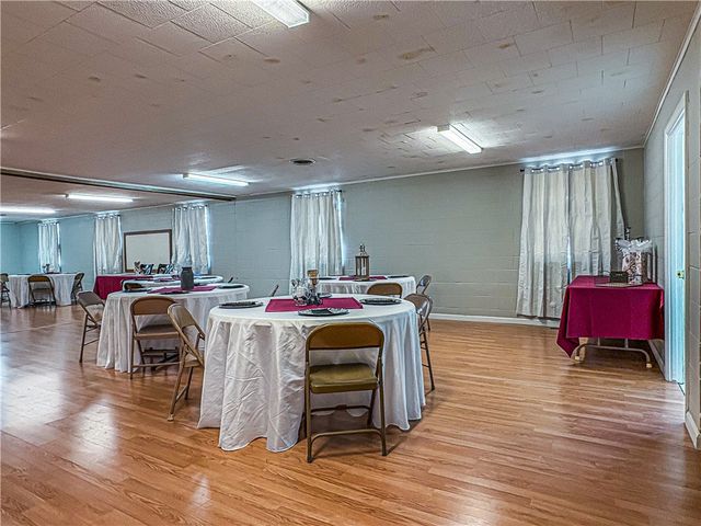 510 E Madison Avenue, Berryville, AR 72616