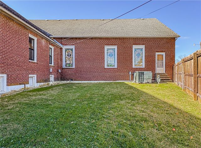 510 E Madison Avenue, Berryville, AR 72616