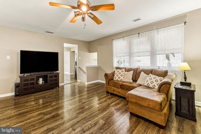 712 W WOOD AVE, Somerdale, NJ 08083