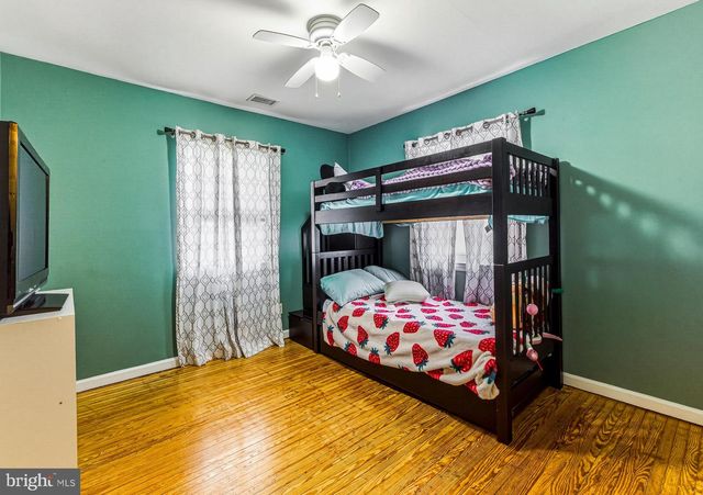 712 W WOOD AVE, Somerdale, NJ 08083