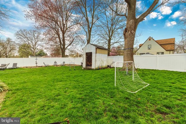 712 W WOOD AVE, Somerdale, NJ 08083