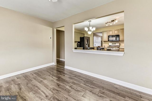 712 W WOOD AVE, Somerdale, NJ 08083