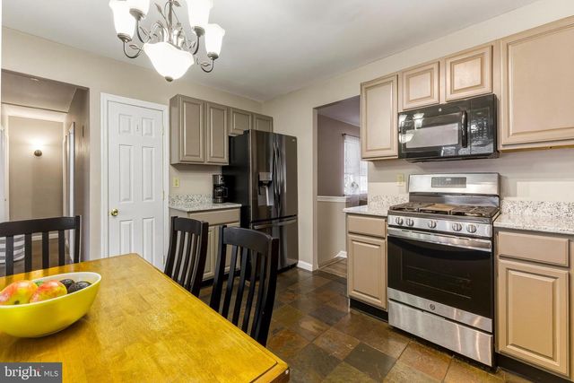 712 W WOOD AVE, Somerdale, NJ 08083