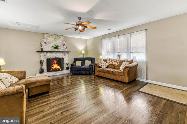 712 W WOOD AVE, Somerdale, NJ 08083