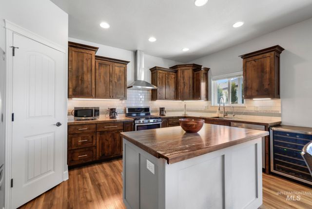 1210 Cole St, Kimberly, ID 83341