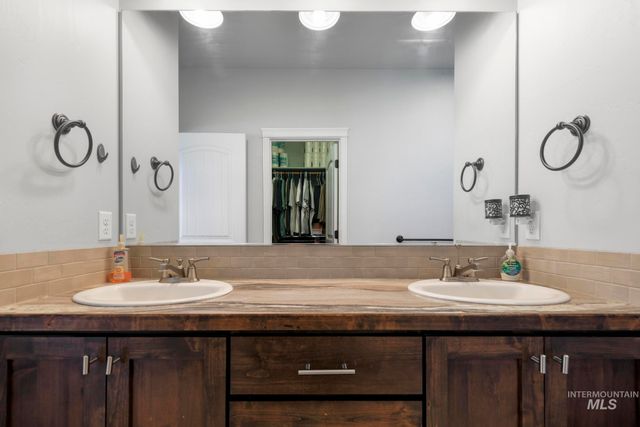 1210 Cole St, Kimberly, ID 83341