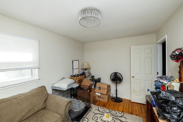 1620 W 34th, Wichita, KS 67217