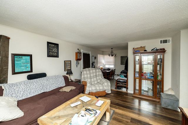 1620 W 34th, Wichita, KS 67217