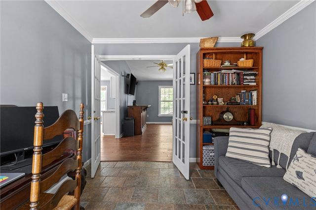 17143 Whitehouse Farm Dr, Beaverdam, VA 23015