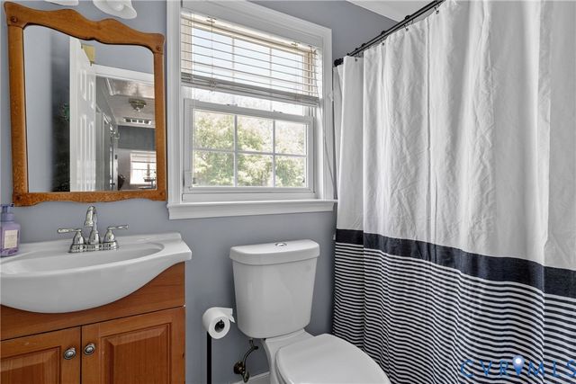 17143 Whitehouse Farm Dr, Beaverdam, VA 23015