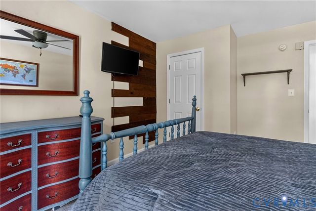 17143 Whitehouse Farm Dr, Beaverdam, VA 23015