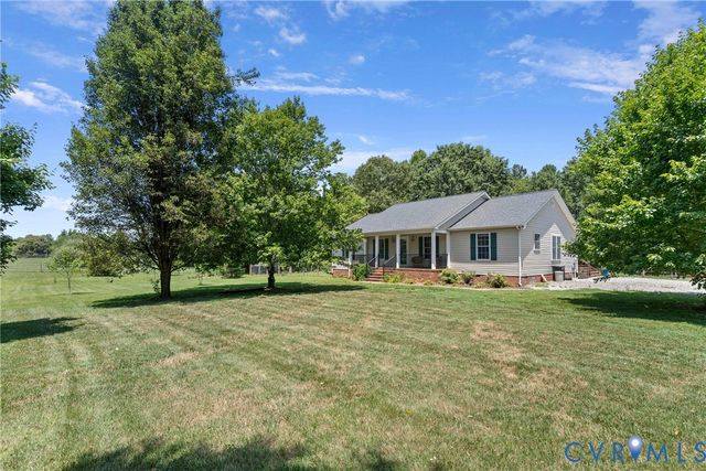 17143 Whitehouse Farm Dr, Beaverdam, VA 23015