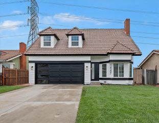 14207 Woodland Drive, Fontana, CA 92337