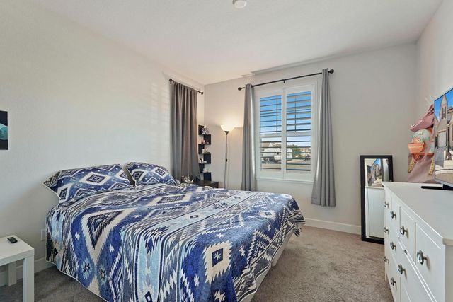 1741 Larkspur Ln, Lodi, CA 95242