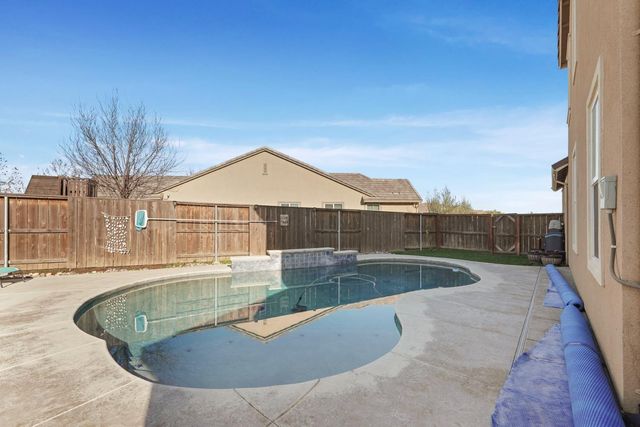 1741 Larkspur Ln, Lodi, CA 95242