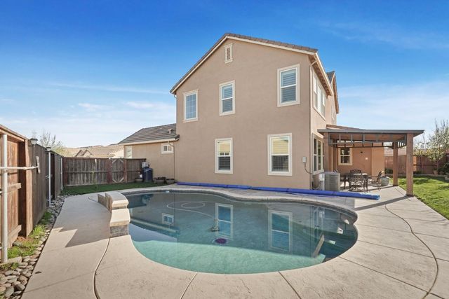 1741 Larkspur Ln, Lodi, CA 95242