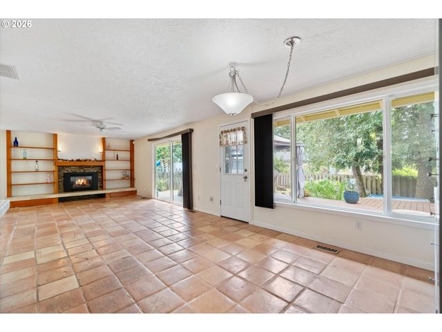 5234 Se ALDERWAY Ave, Milwaukie, OR 97267