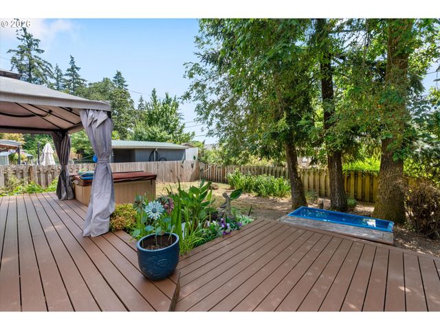 5234 Se ALDERWAY Ave, Milwaukie, OR 97267