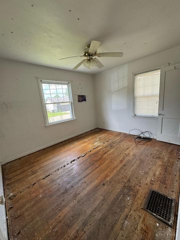 6124 Hedge Avenue, Cincinnati, OH 45213