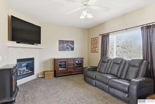 13702 Leona Lane, Bellevue, NE 68123